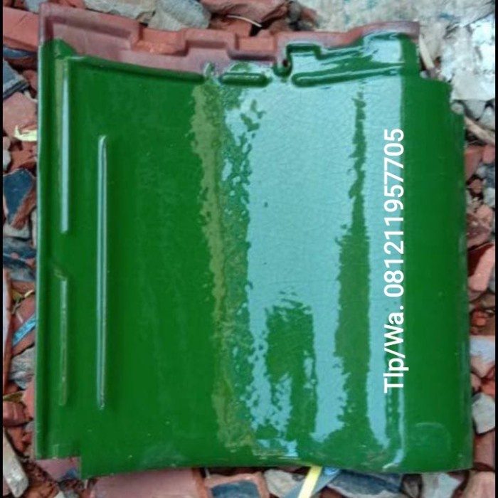 Genteng kanmuri milenio hijau