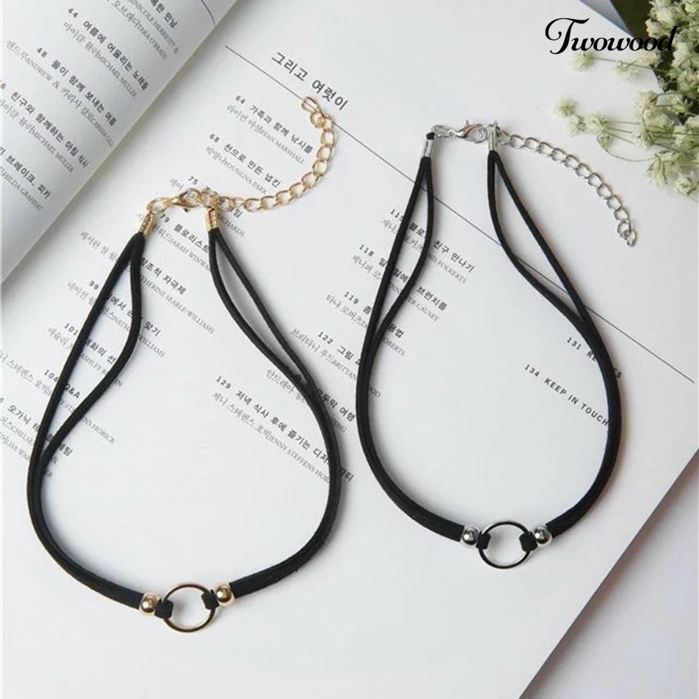 Kalung Choker Bahan Velvet Dengan Liontin Lingkaran Kecil Gaya Gothic Untuk Wanita