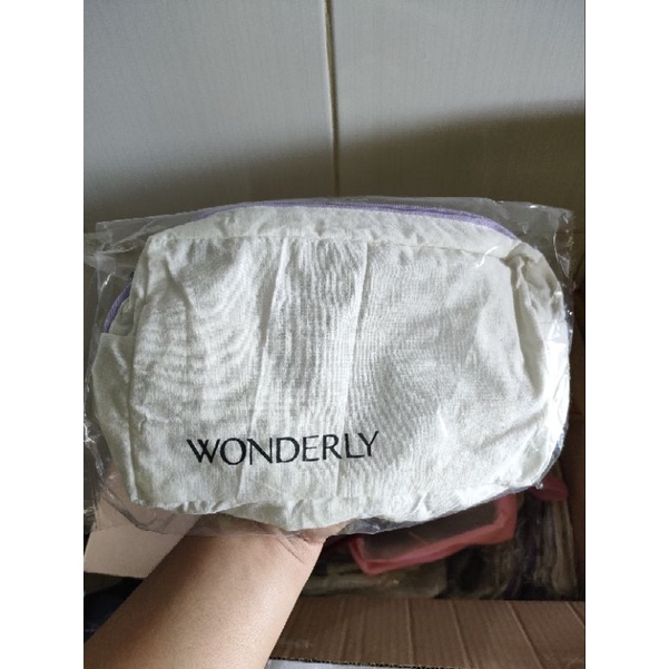 [GIFT] HADIAH GRATIS Wonderly Pouch