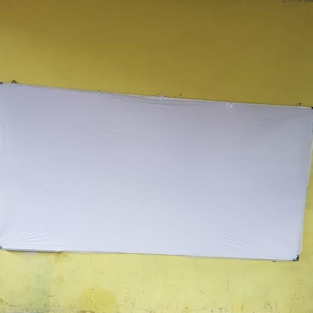 

whiteboard non magnetik 120x240 cm double face gantung