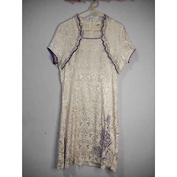 Dress Imlek Putih Bordir PRELOVED Midi Dress Wanita