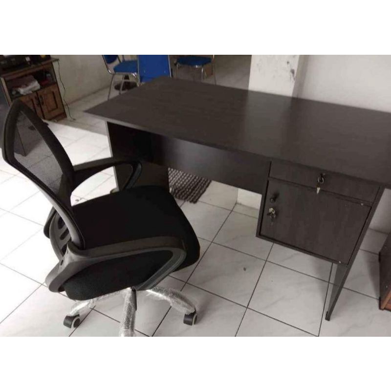 Meja Kerja Meja Tulis / Kursi Kerja Kursi Putar / Set Meja Kursi Kantor Murah Tegal Tasik Kuningan