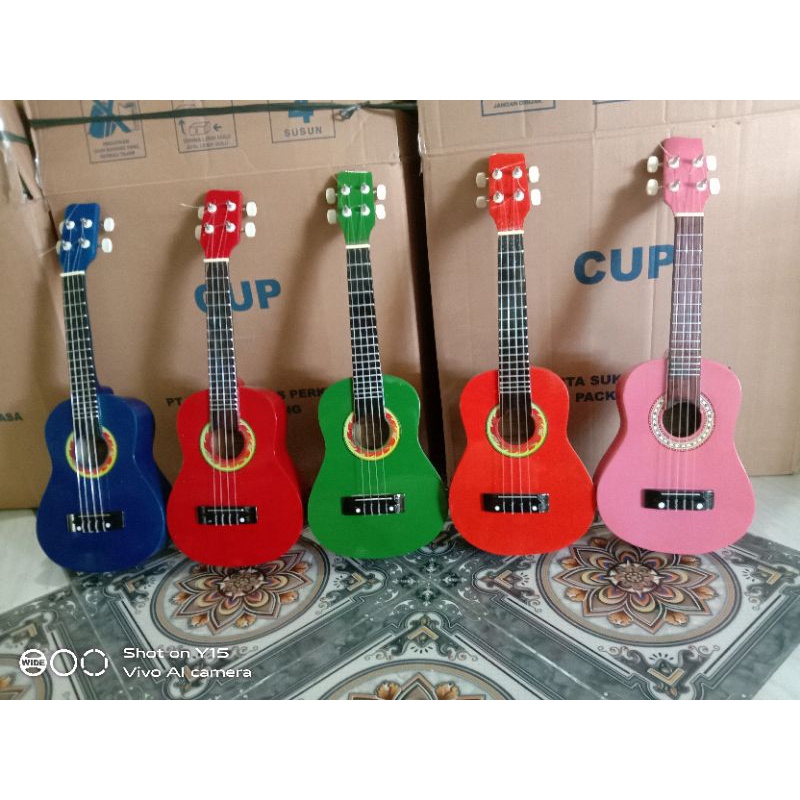 Ukulele senar 4