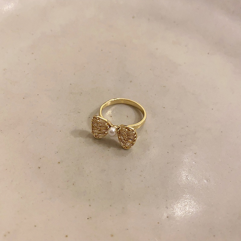 Cincin Model Terbuka Desain Pita Hias Zircon Gaya Mewahpopuler Untuk Wanita