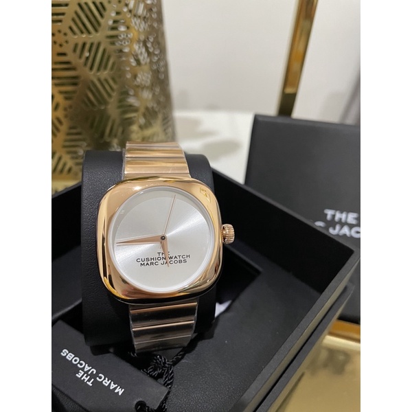 Jam Tangan The Cushion Marc Jacobs Silver Dial Watch Rose Gold Stainless steel