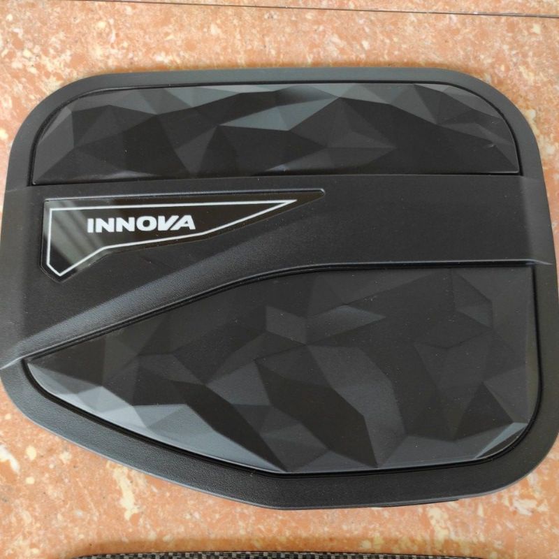 TANC COVER TUTUP TANGKI BENSIN TOYOTA ALL NEW INOVA REBORN ribon HITAM DOFF 2016 sampai 2023 2022 2021 2020 2019 2018 2017 carbon hitam doff chrome crome venturer