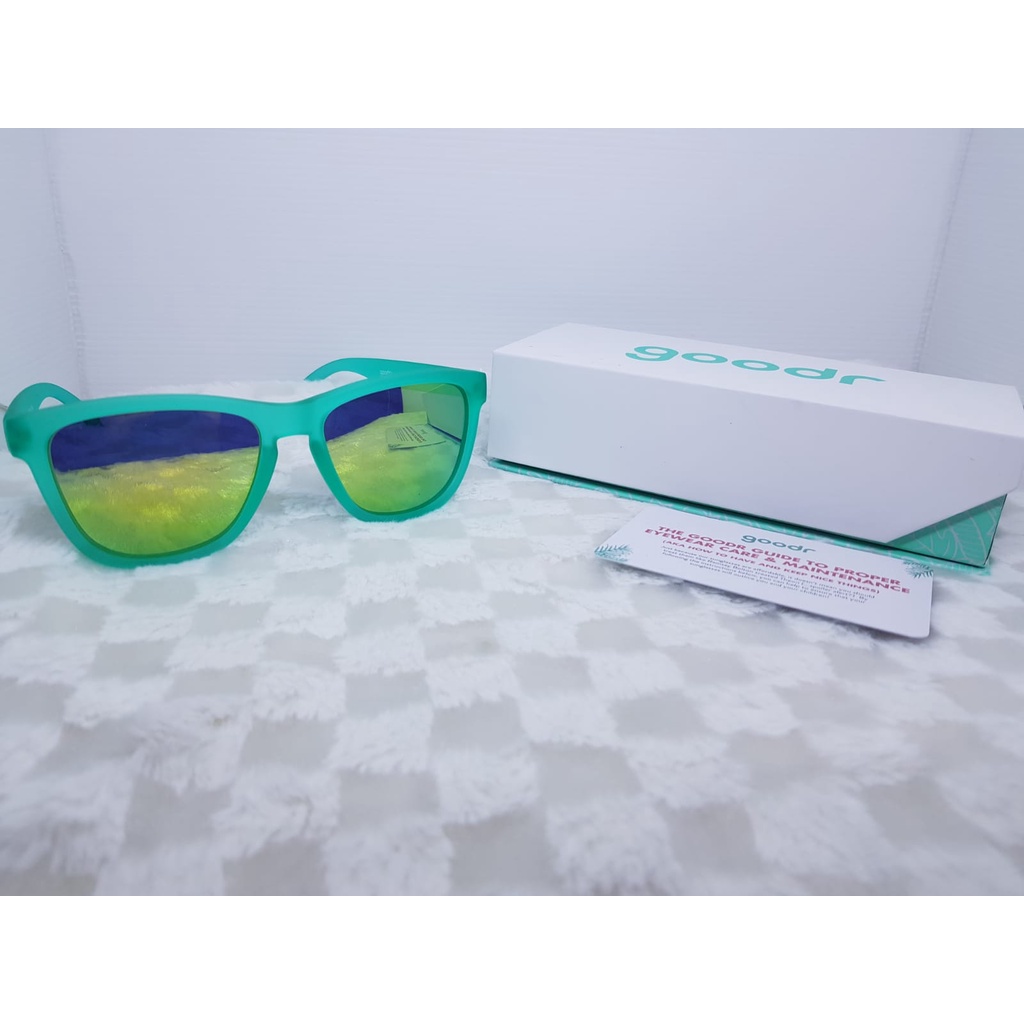 GOODR SUNGLASSES NESSY’S MIDNIGHT ORGY Kaca Mata Olahraga Pria Wanita