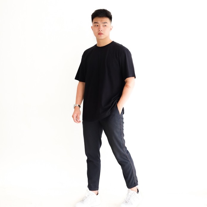 Osaka Oversized Tshirt In Black - Kaos Oversize Pria dan Wanita Hitam - Blank Apparel