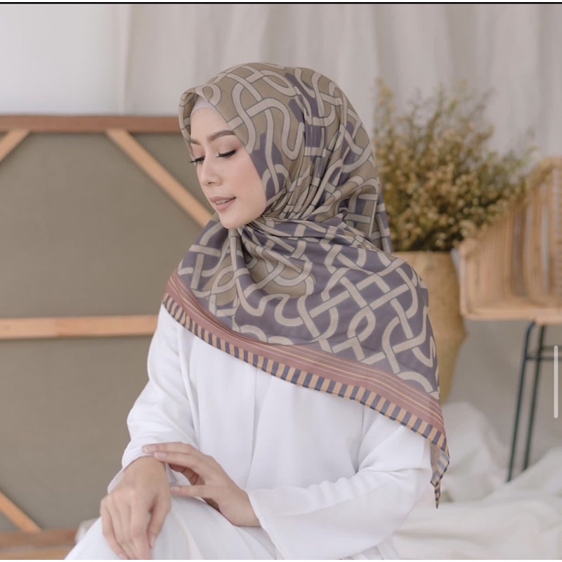 EM3 SCARF, graliso HIJAB SEGIEMPAT | VOAL MOTIF PREMIUM