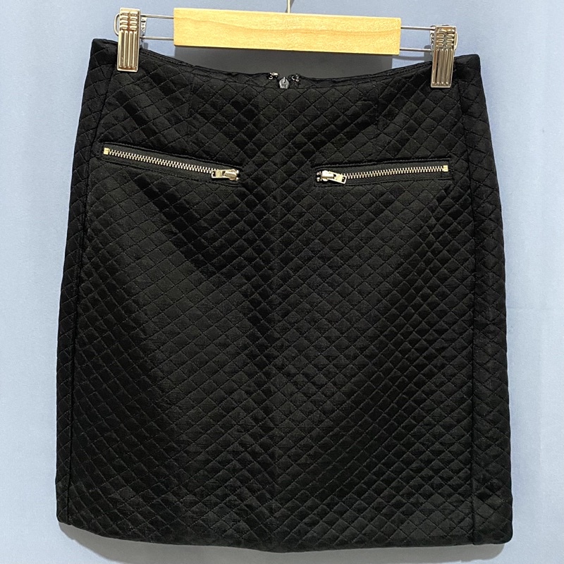 Rok Kerja Mini Wanita Uniqlo