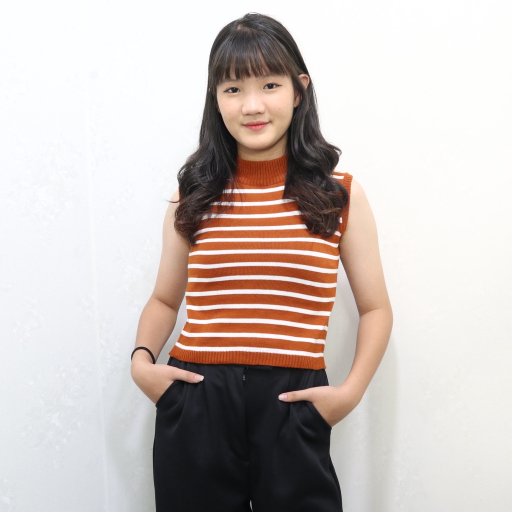 Atasan Rajut Wanita Turtleneck - Crop Top Salur Kerah Tinggi Lengan Pendek - Kaos Turtleneck Knit Korea Style