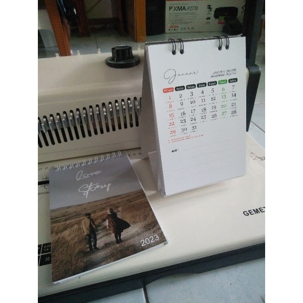 

kalender meja