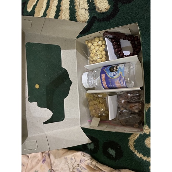 

Paket Oleh-Oleh Haji dan Umroh