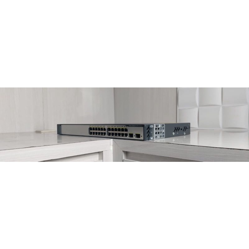 Cisco Catalyst 3750 V2 seriesWS-C3750V2-24TS-S V02