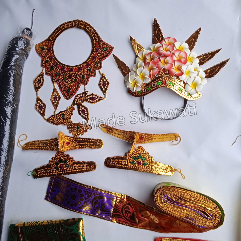 Set pakaian busana tari adat khas bali kostum komplit