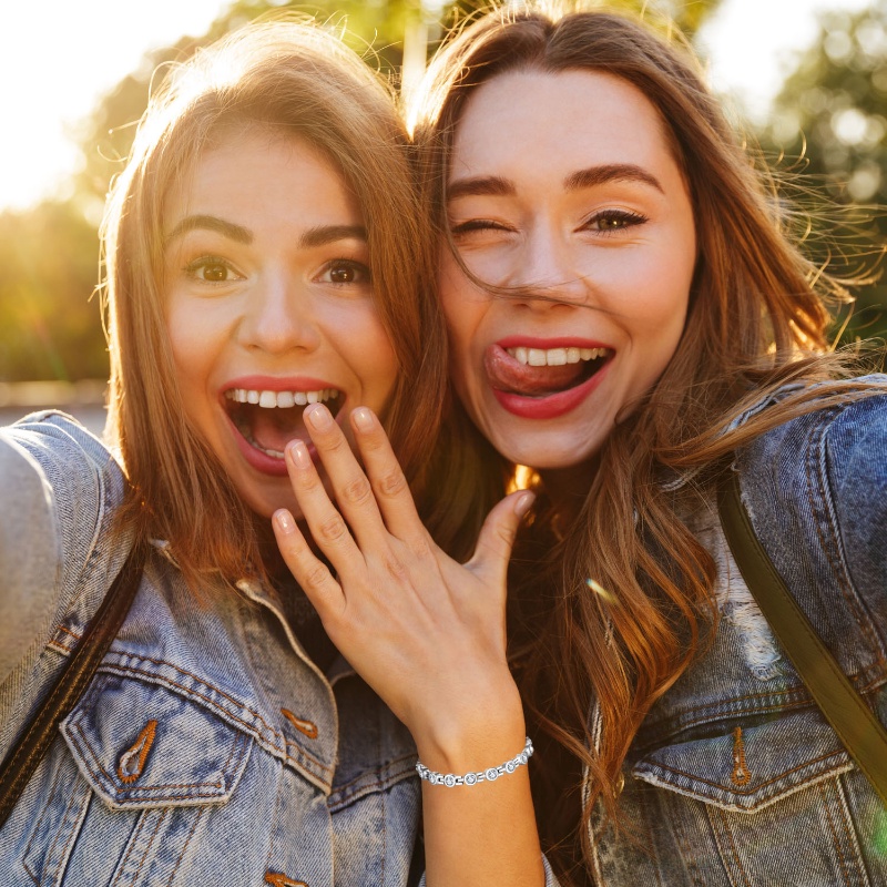 Gelang Energi Kesehatan Bahan Alloy Tahan Lama Untuk Wanita