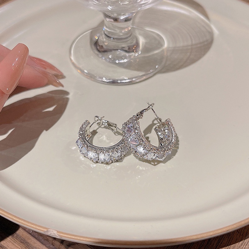 Anting Hoop Bentuk C Bahan 925 Silver Needle Aksen Zirkon