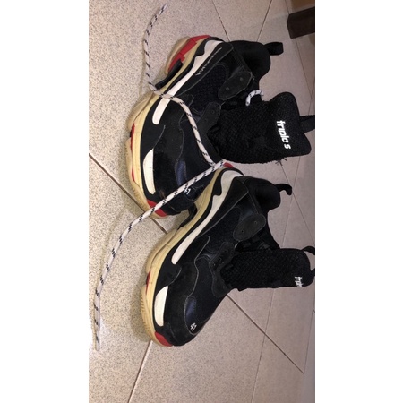 sepatu balenciaga triple s second