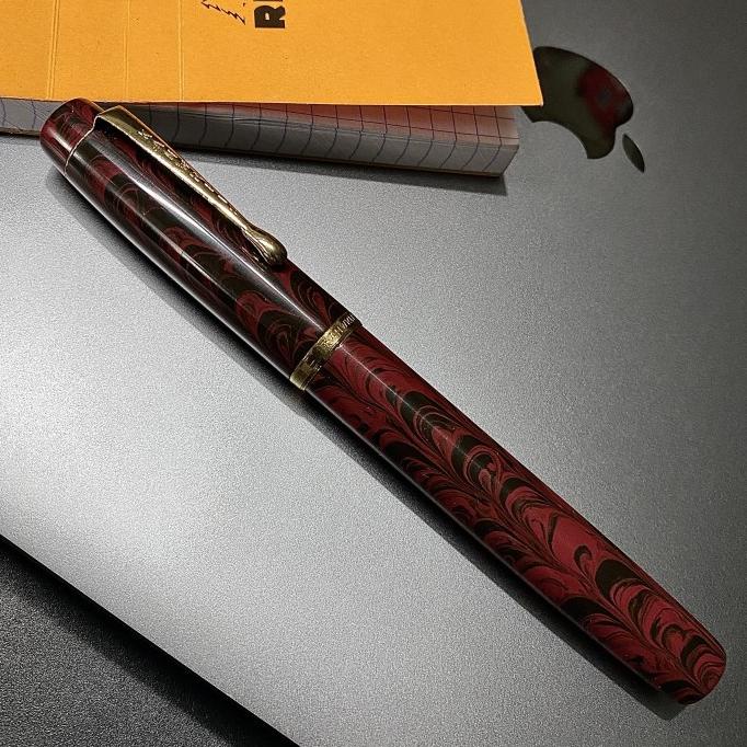 

Pena fountain pen Kanwrite Legacy Red Black Swirl