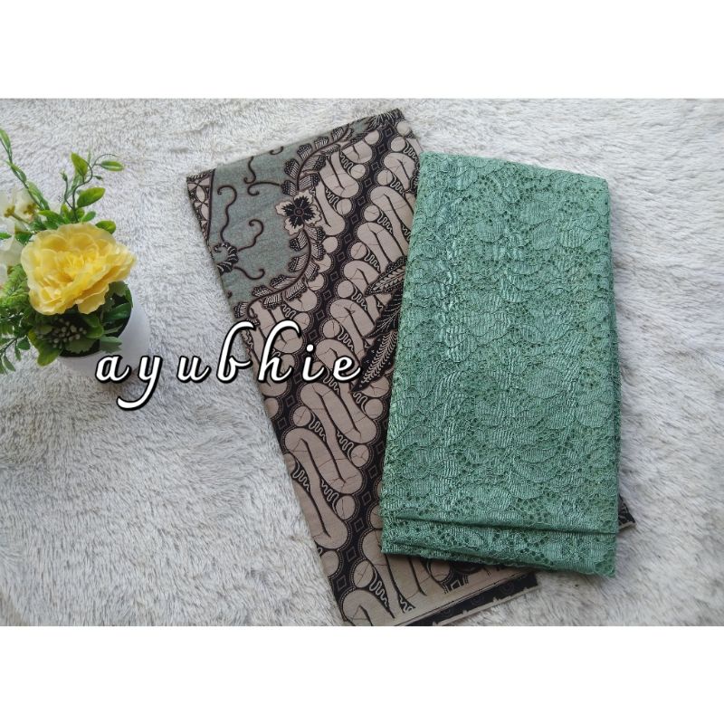 Set batik kebaya brokat batik pekalongan bridesmaid