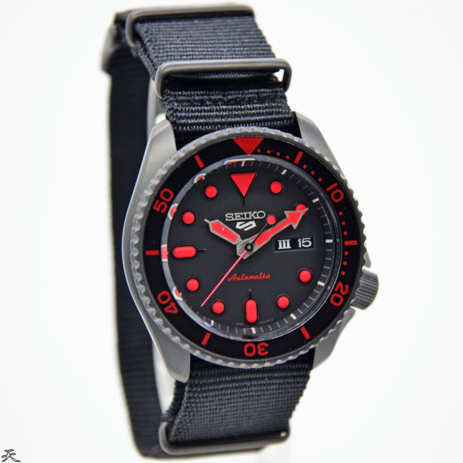 Jam Tangan Pria ORIGINAL SEIKO 5 SPORT SRPD83K1