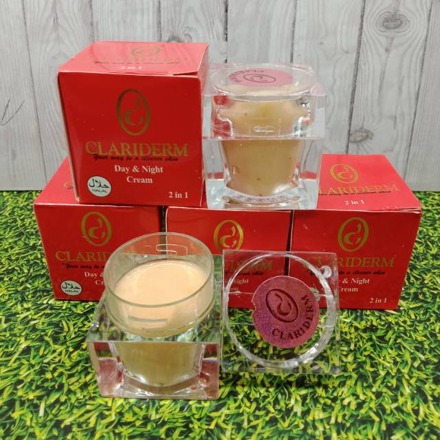 CREAM CLARIDERM SUPER - CREAM PEMUTIH WAJAH 2IN1 SIANG MALAM