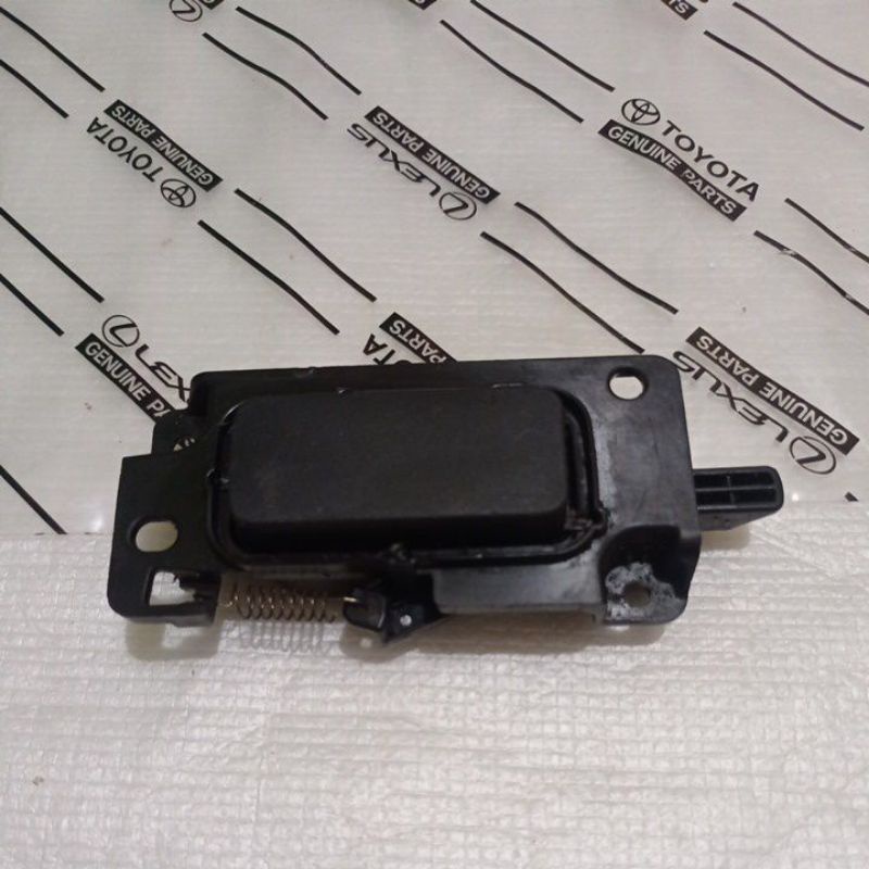 Tombol laci innova reborn original.