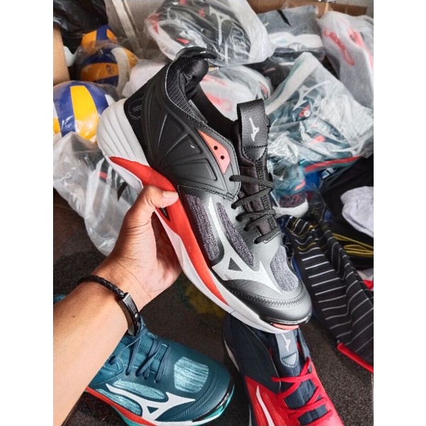 mizuno wave momentum 2 super premium