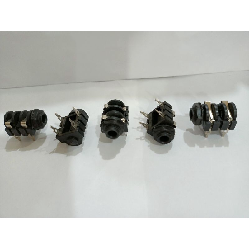 SOKET MIC MONO/AKAI MONO, KEONG, TEBAL , SESUAI GAMBAR ( KUALITAS BAGUS)