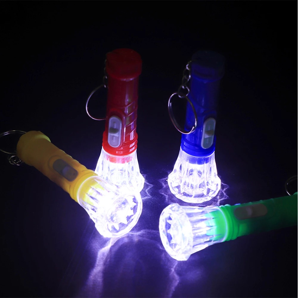 Lampu Senter Mini Luminous Warna-Warni Dengan Gantungan Kunci Untuk Outdoor / Hiking / Camping