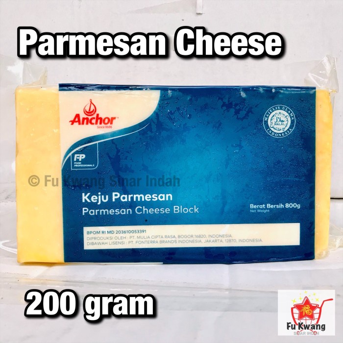 

T0P ANCHOR PARMESAN CHEESE BLOCK KEJU PARMESAN BLOK 200 GRAM NICE