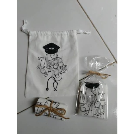 Custom Souvenir Pernikahan Pouch Serut