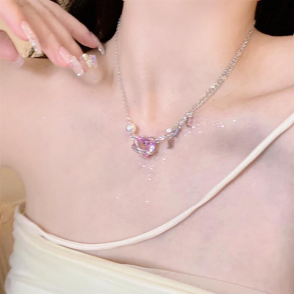 Kalung Rantai Dengan Liontin Hati Pink Aksen Batu Zircon Untuk Wanita