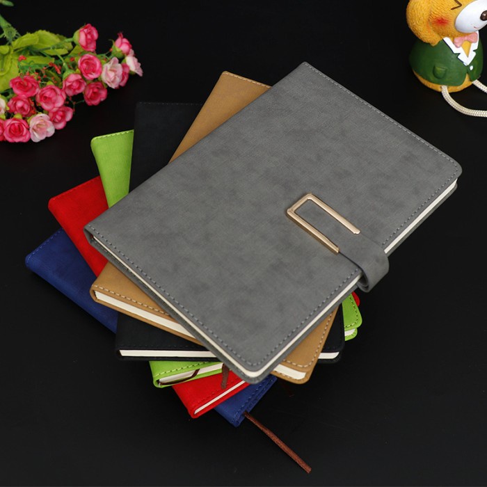 

Agenda Buku Catatan Kerja A5 Cover Kulit Notebook Planner Clip Magnet Premium