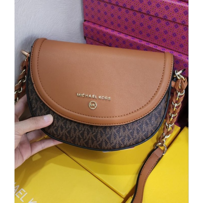 mk saddle +box//21×7×14cm