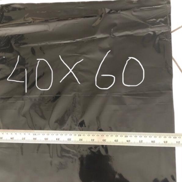 

Polymailer hitam glossy uk 40x60 ( 100 lembar )