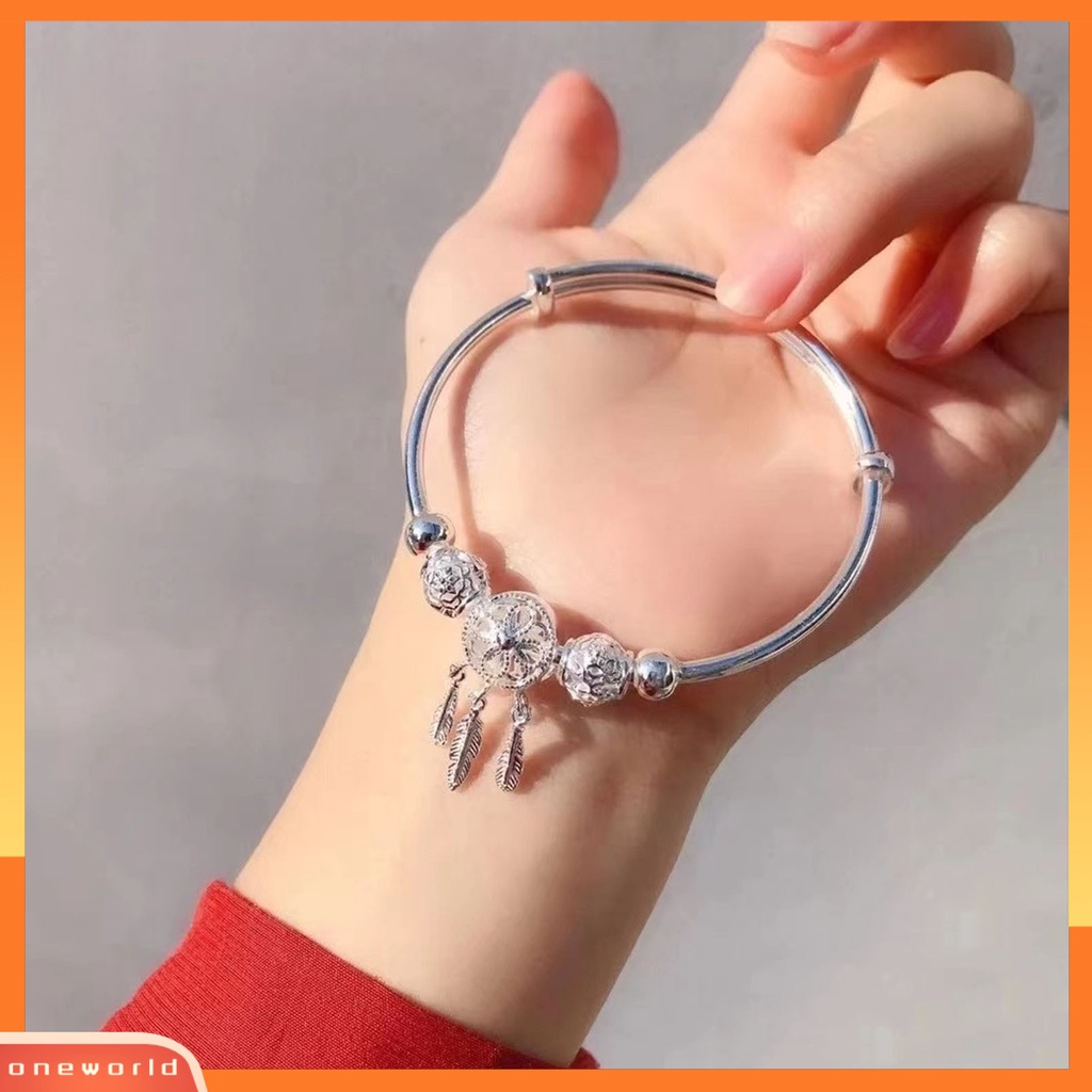 Gelang Bangle Adjustable Bentuk Lingkaran Hias Manik-Manik Bulu Rumbai Warna Silver Untuk Wanita