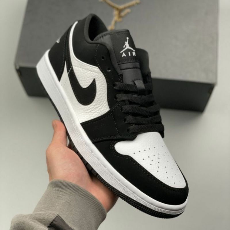 Air Jordan 1 Low Black White