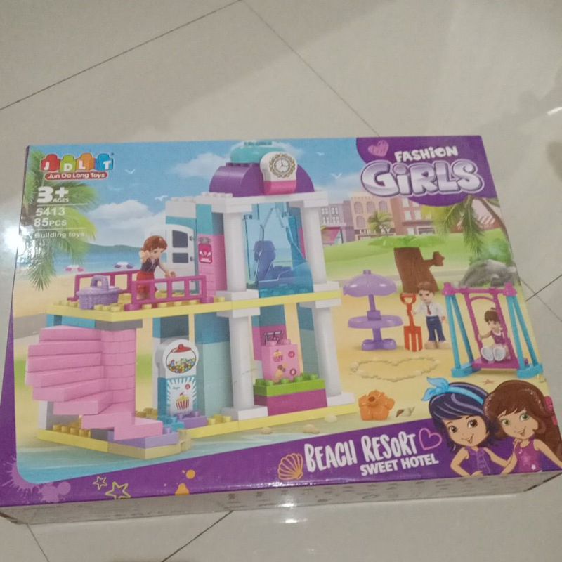 Mainan anak Bricks Kingdom Beach Resort sweet hotel