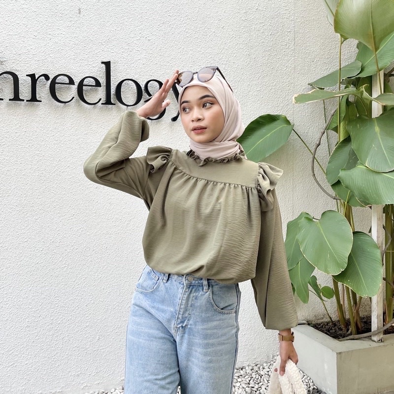 Moana Blouse Crinkle Airflow Atasan Wanita Oversize Lengan Panjang Kerah Rempel OOTD Remeja Terbaru