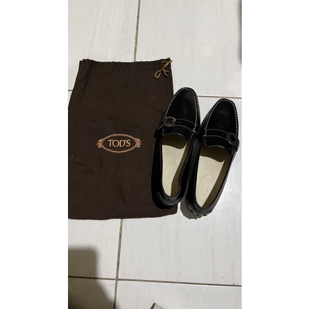[Preloved] Tod's leather woman loafer size 37