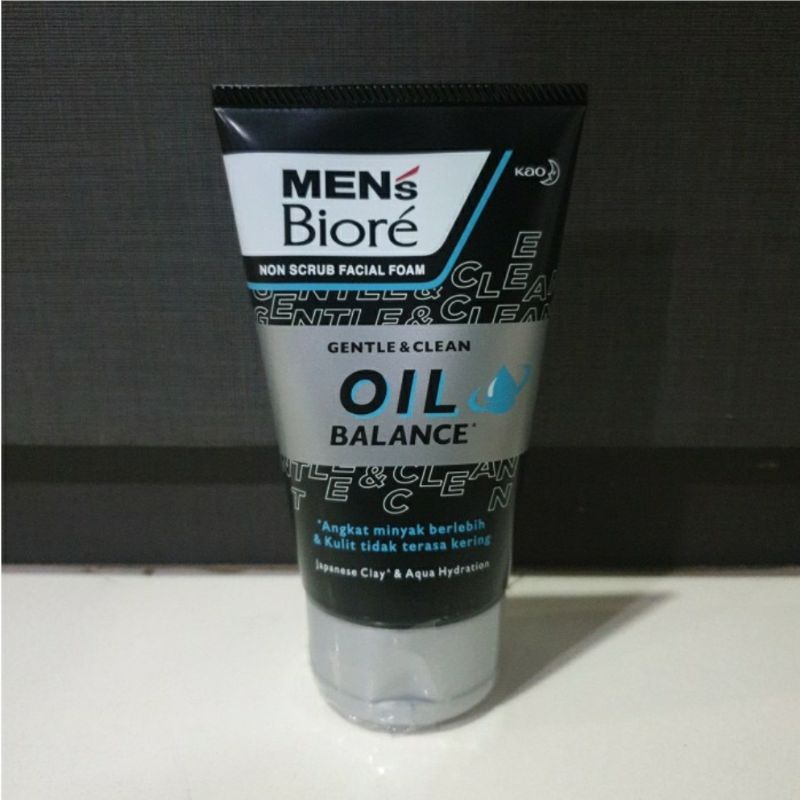 Mens Biore Gentle & Clean Oil Balance Non Scrub Facial Foam 100 Gr