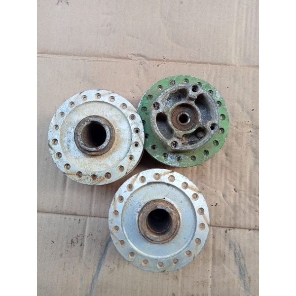 tromol depan Honda Revo absolute