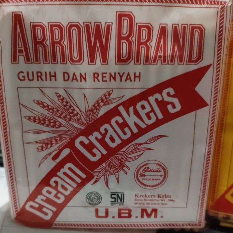 UBM Arrow Brand Square Puff / Cream Crackers 280 Gr