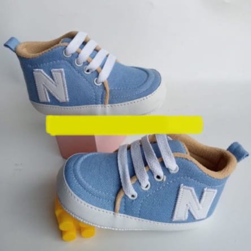 Sepatu Anak “N” Sepatu Prewalker Bayi Belajar Jalan Merangkak