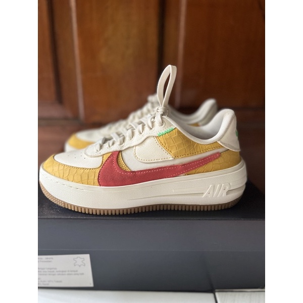 NIKE WOMENS AF1 PLT AF ORM LV8