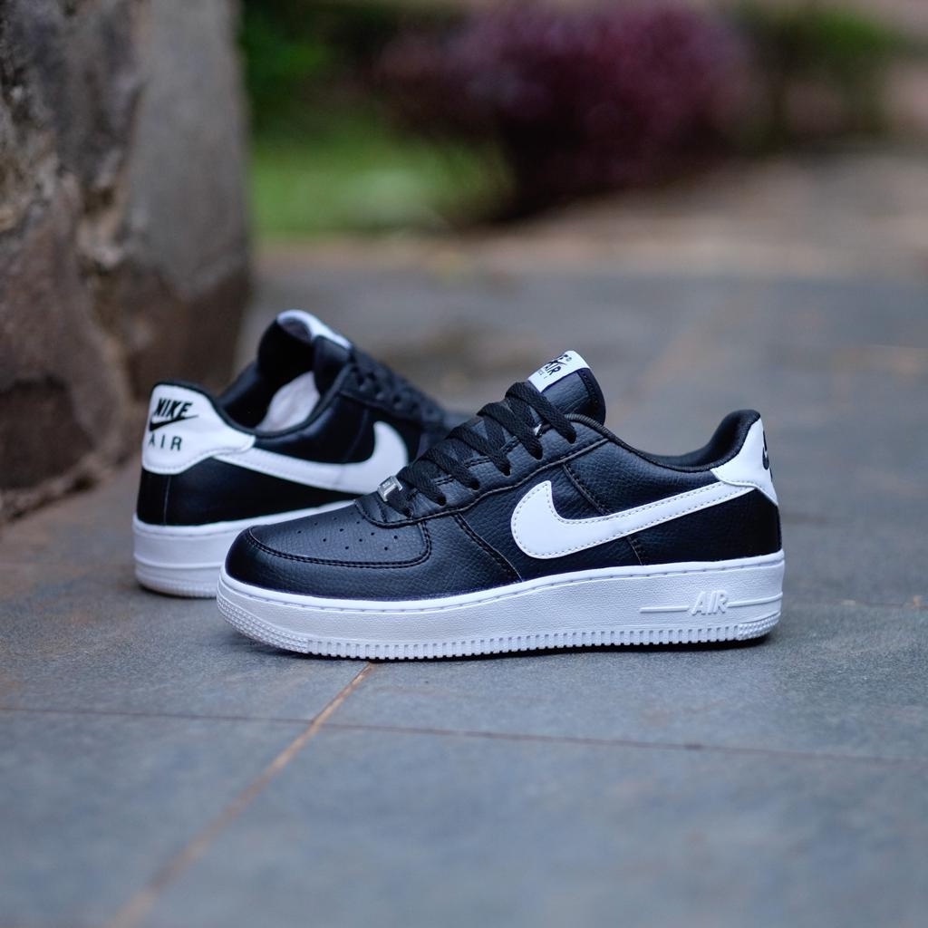 Sepatu Sneakers Pria Wanita Hitam Putih - Nike Air Force 1 Low Black White - Sol White Original 100%