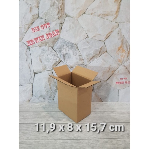 

Kardus / Box / uk 11,9x8x15,7 cm / Karton packing polos baru ST