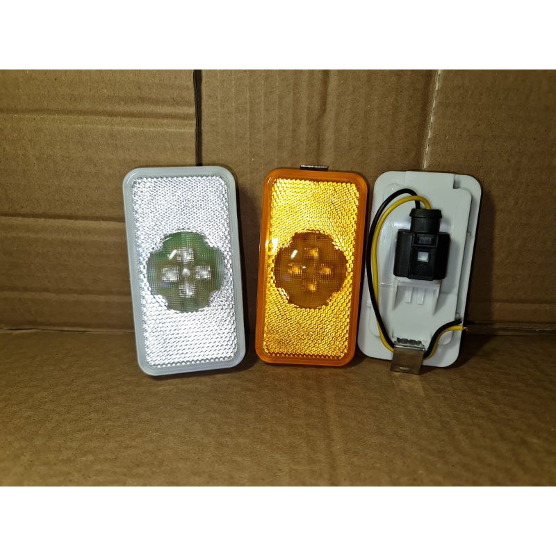 Lampu bak KUNING VOLVO ( SIDE MARKER VOLVO )