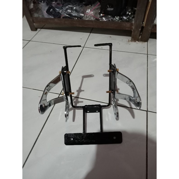 BRACKET DUDUKAN LAMPU DEPAN RX KING MODEL NINJA SS SET KUPINGAN ORIGINAL KAWASAKI THAILAND